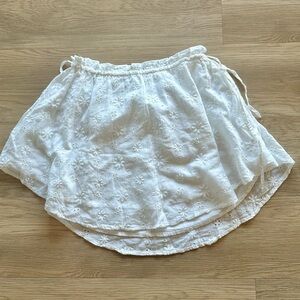 White aerie embroidered mini skirt with drawstring